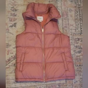 Old Navy Women's Mauve Puffer Vest